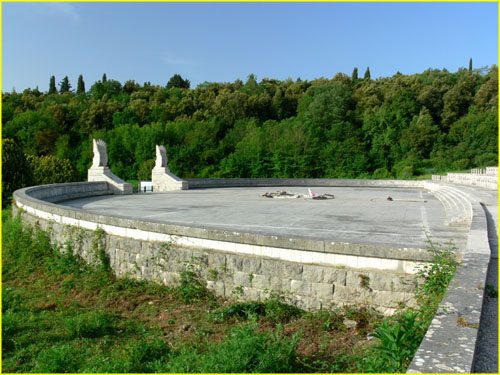 12 Polish Military Cemetery Mtonte Cassino