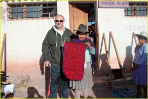 With a Jalqu'a craftswomen, maker of this unique tapestry