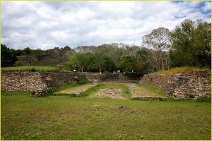 Ballcourt in Tonina