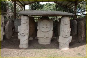 Guardians of a tomb, San Agustin
