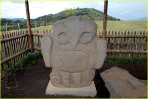 Statue of an owl, San Agustin archeological park