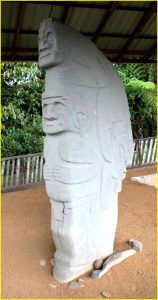 Doble Yo statue in Alto de las Piedras, San Agustin area