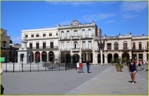 Plaza Vieja, Havana