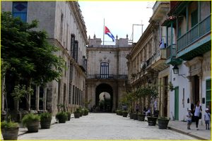 Street corner in old Havana (the morning after passing of Fidel)