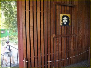 Che honored at the Boxcar Museum in Santa Clara