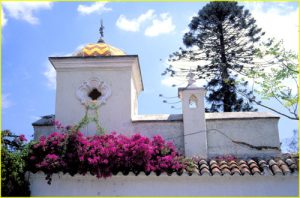 Antigua - under the golden roof