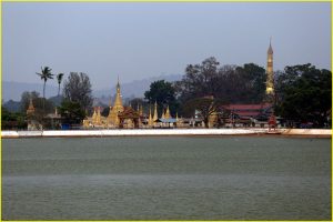 Lake-side Kan Tu Kyaung, Pindaya Myanmar