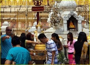 In my corner of Shedagong Pagoda (I was born on Monday)
