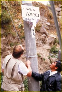 Naming "Avenida de Polonia" in Chivay