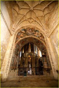 Approaching the Charola in Convento de Cristo, Tomar