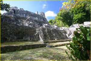 Estructura IV, Becan